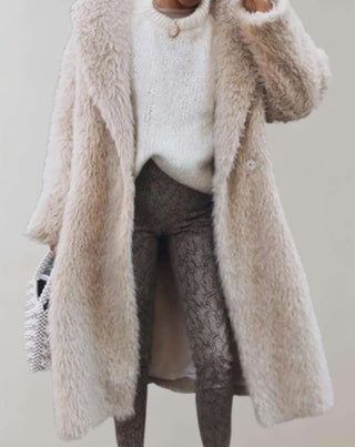 Amanda | Oversized lang jakke i fluffy pels med en enkelt knaplukning - Jackets - Cayana - 4