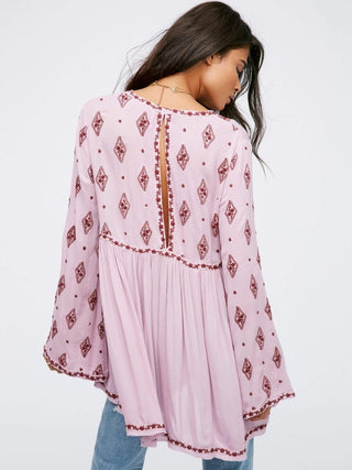 Chic udslået boho-bluse i lys rosa - Blouse - Cayana - 2